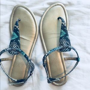 JESSICA SIMPSON T STRAP SANDALS